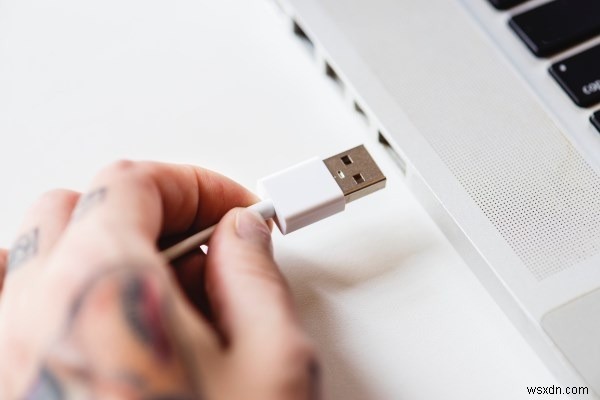 USB 허브를 구입할 때 확인해야 할 4가지 사항 