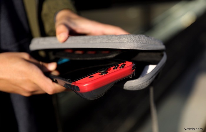 틈새 시장에 맞는 tomtoc Nintendo Switch 케이스 및 액세서리 
