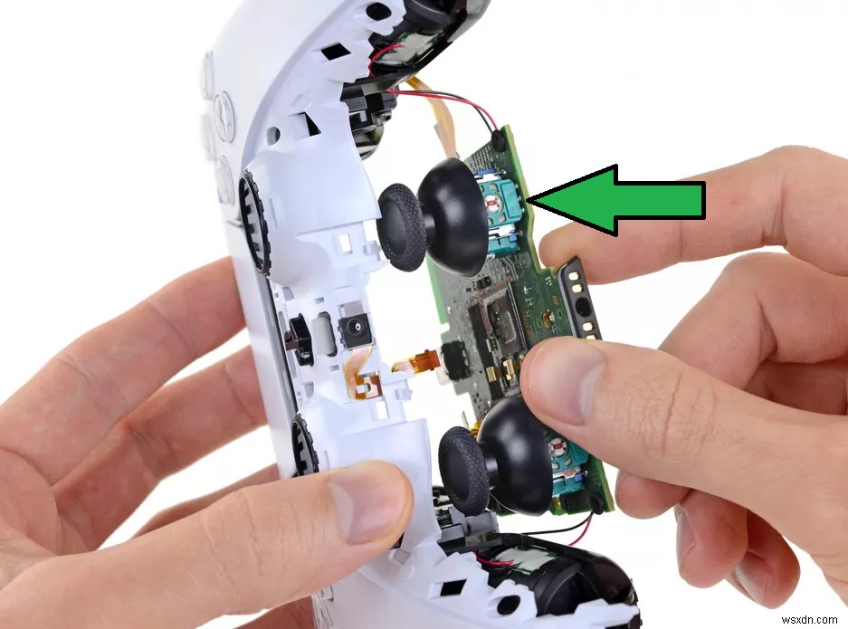 PS5:DualSense에서 스틱 드리프트 문제를 해결하는 방법 