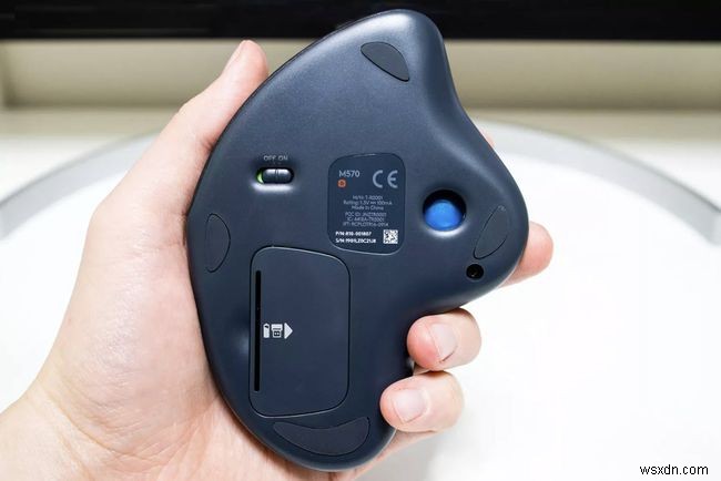 로지텍(Logitech) 마우스 배터리 교체 방법 총정리