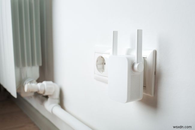 Wi-Fi 확장기는 어떻게 작동할까? 작동 원리부터 대안까지 총정리