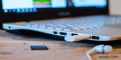 Windows 10에서 USB 드라이브를 암호화하는 방법 (BitLocker & VeraCrypt 완벽 가이드)