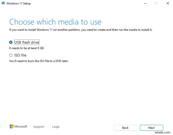 미디어 생성 도구로 Windows 11 다운로드하고 설치하는 방법