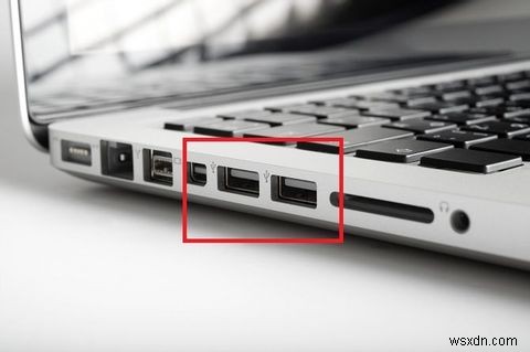 Windows 10에서 USB 플래시 드라이브 사용하는 방법 완벽 가이드