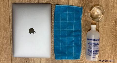 맥(Mac) 화면 깨끗하게 청소하는 방법: 단계별 완벽 가이드