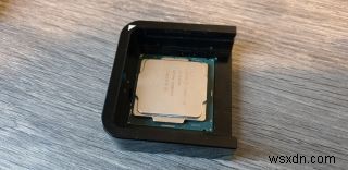 CPU 델리딩(Delidding) 완벽 가이드: IHS를 분리하는 방법과 그 가치