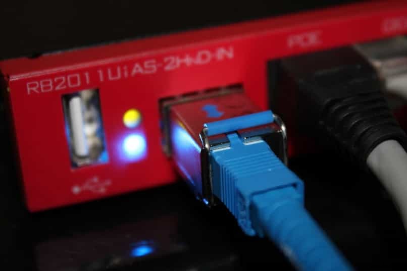 Wi-Fi 도난 걱정 끝! 무선 네트워크 신호 숨기는 방법