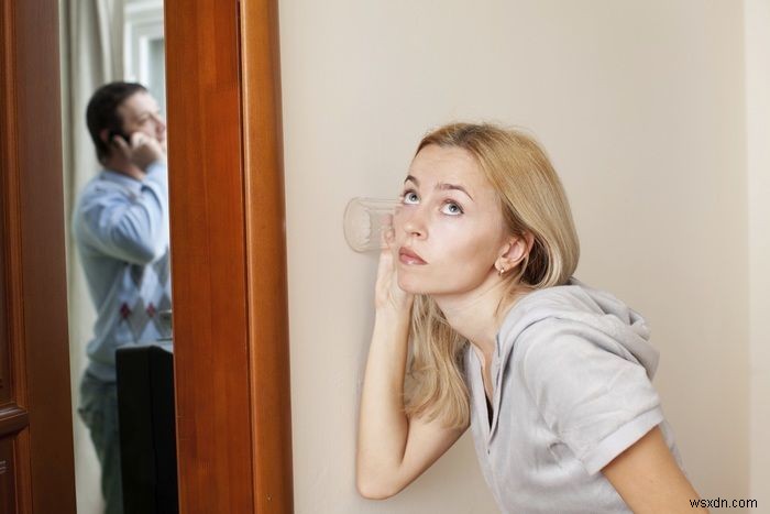 내 안드로이드 폰이 감시당하고 있는지 확인하는 방법 – 스파이웨어 의심 징후 총정리