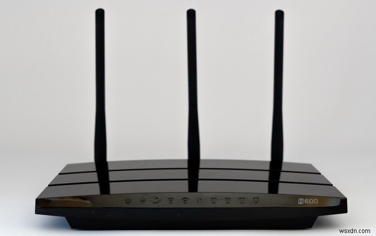 DD-WRT vs 토마토 vs OpenWRT: 어떤 라우터 커스텀 펌웨어를 선택해야 할까?