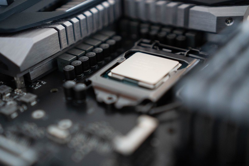 CPU 코어 수 vs 클럭 속도, 무엇이 더 중요할까?