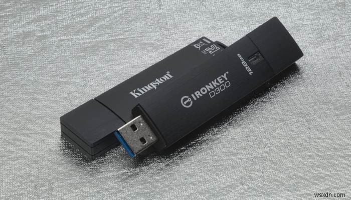 소중한 데이터를 지켜주는 최고의 보안 USB 드라이브 4가지