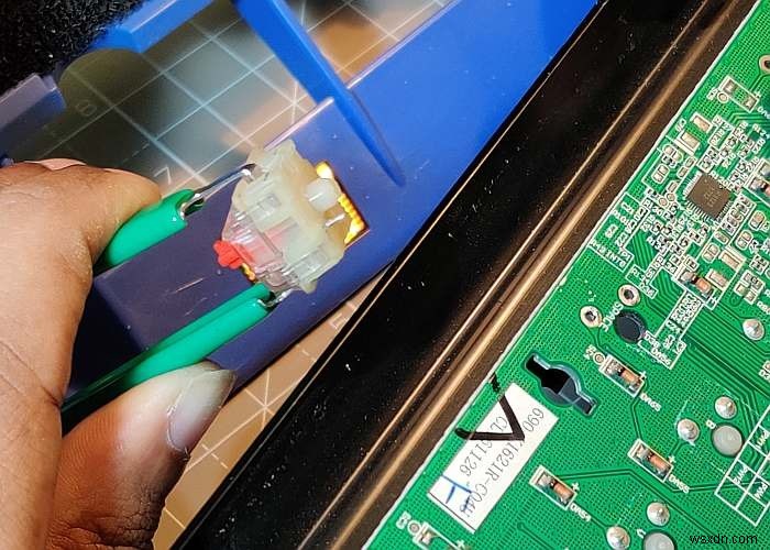 DIY 수리 가이드: 기계식 키보드 스위치 교체, 생각보다 어렵지 않습니다
