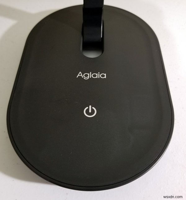 Aglaia 책상 램프 리뷰: 360° 자유로운 팔과 3단계 터치 조광을 갖춘 눈 보호 LED 램프