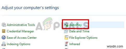 Windows 10에서 파일 탐색기가 무작위로 열리는 문제 해결 방법