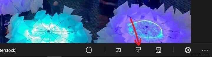 Windows 10에서 매일 바뀌는 빙(Bing) 이미지를 배경화면으로 자동 설정하는 방법