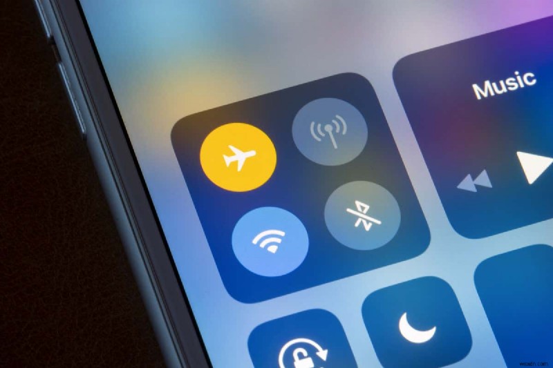 아이폰 Wi-Fi 연결이 자꾸 끊길 때? 문제 해결하는 12가지 방법