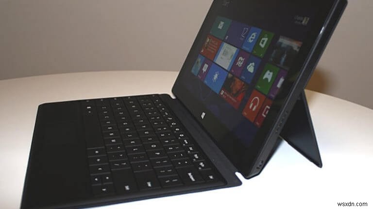 마이크로소프트, 새 Windows 11 노트북에 정밀 터치패드와 전면 웹캠 의무화 추진