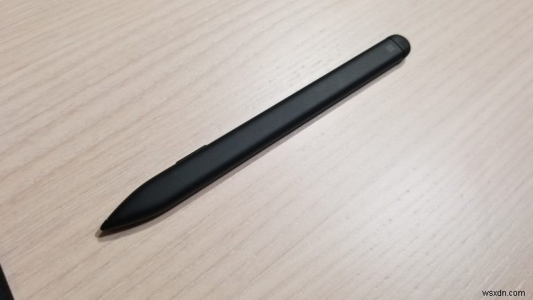 마이크로소프트, 가을 새로운  프로  디바이스로 서피스 북 대체 추진?