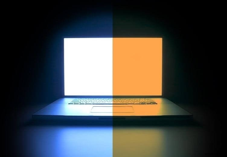 PC 앞에서 눈이 피곤하신가요? 블루라이트 필터로 눈의 피로를 덜어보세요