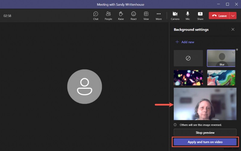 Microsoft Teams 배경 흐리게 설정하기: Windows, Mac, 모바일 단계별 완벽 가이드