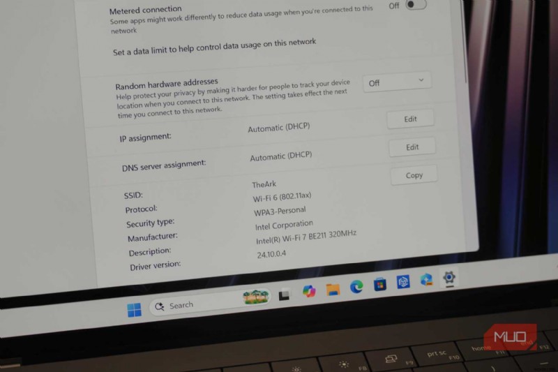 Windows에서 Wi-Fi 6E 속도 제대로 뽑아내기: 장치 관리자에 숨겨진 설정 하나
