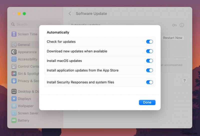 공공장소에서 맥북(MacBook)을 안전하게 지키는 8가지 필수 프라이버시 보호 팁