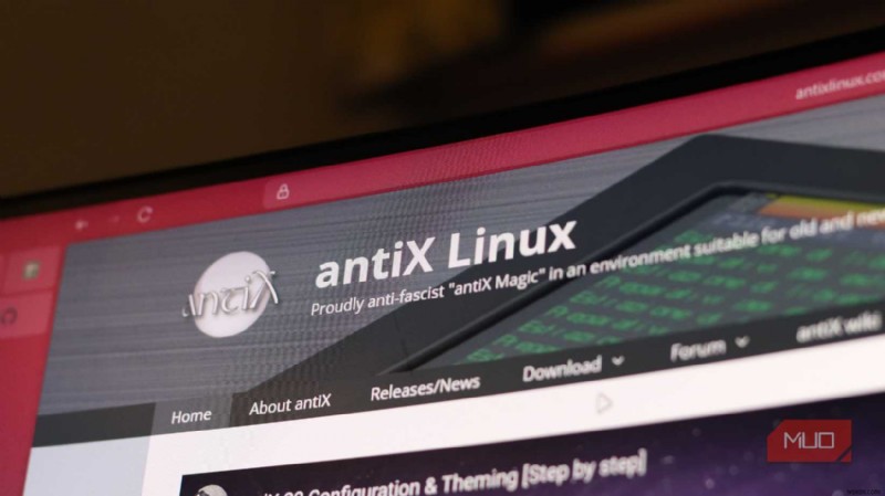 antiX 26 리뷰: 2009년산 노트북을 크롬북처럼 빠르게 되살리는 초경량 리눅스