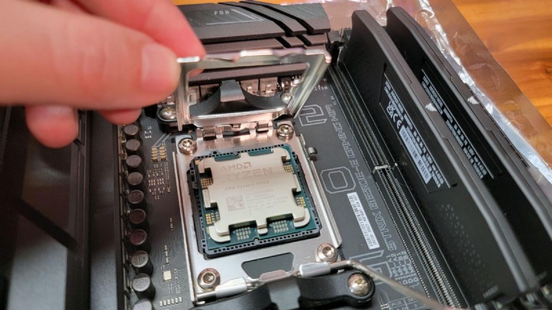안전하고 간단한 CPU 장착 방법: 초보자부터 베테랑까지 완벽 가이드