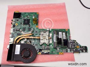 HP Pavilion DV6-3000 수리 가이드: 과열과 덮개 닫힘 문제를 한 번에 해결하는 하단 케이스 교체