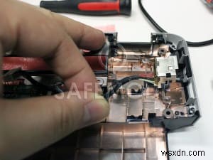 HP Pavilion DV6-3000 수리 가이드: 과열과 덮개 닫힘 문제를 한 번에 해결하는 하단 케이스 교체