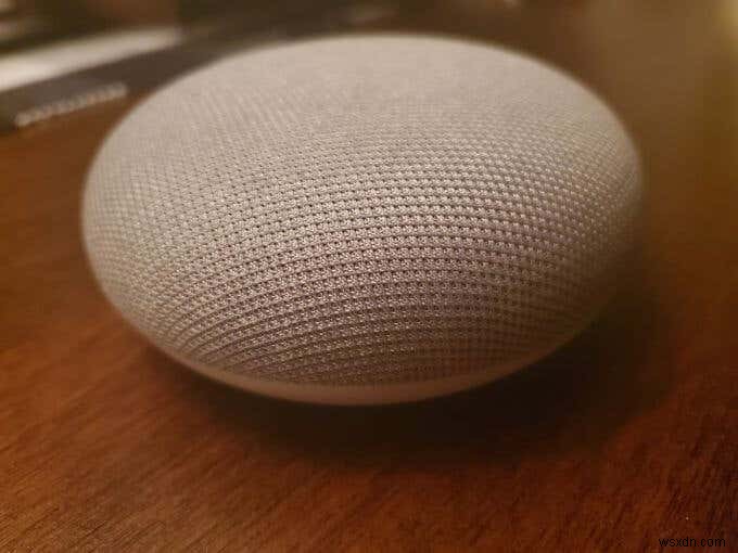 Google Home 및 Home Mini를 초기화하는 방법