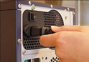 Windows 11/10이  Windows 준비 중 에서 멈추는 문제 수정 