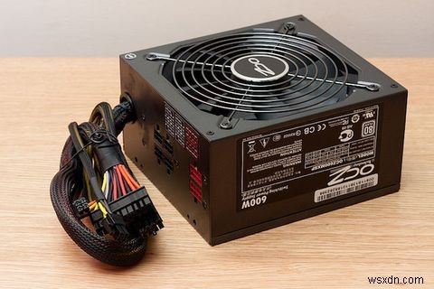 새 컴퓨터에서 기존 PC 전원 공급 장치를 재사용할 수 있습니까? 