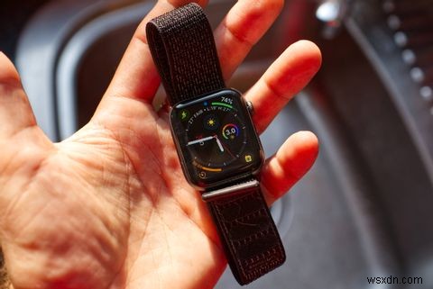 4단계로 Apple Watch를 안전하고 효율적으로 청소하는 방법 