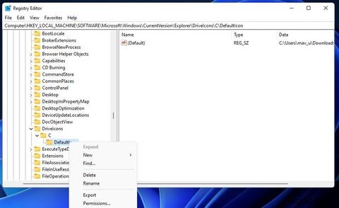 Windows 11 및 10에서 파일 탐색기의 드라이브 아이콘을 변경하는 방법 