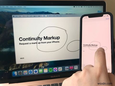 iPhone을 사용하여 Mac에서 문서를 스케치하고 마크업하는 방법 