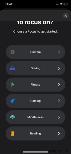 iOS의 포커스 모드를 사용하여 운전 중 문자에 자동으로 회신하는 방법 