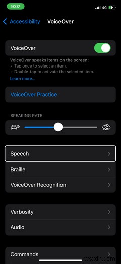 다른 언어로 VoiceOver를 사용하고 싶으십니까? 변경 방법은 다음과 같습니다. 