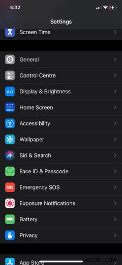 iOS 15에서 오프라인 Siri로 할 수 있는 작업과 할 수 없는 작업은 다음과 같습니다.