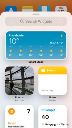 위젯 및 앱 아이콘으로 iPhone 홈 화면을 사용자화하는 방법