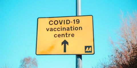 COVID-19 백신 사기의 피해자를 피하는 방법