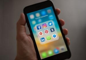Instagram 스토리에서 트윗을 공유하는 방법 