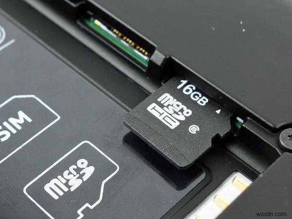 MTE 설명:제조업체가 휴대폰에 Micro-SD 카드 슬롯을 포함하지 않는 이유는 무엇입니까? 