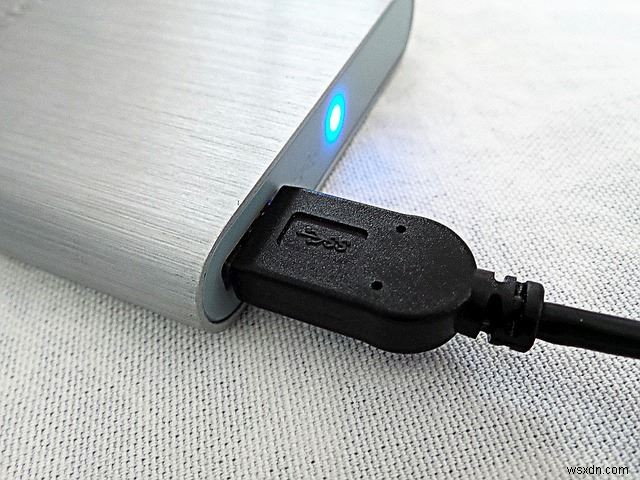 라우터에 USB 포트가 있는 이유는 무엇입니까? 