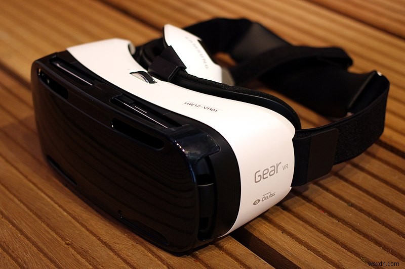 VR 게임을 체험할 수 있는 저렴하고 좋은 가상 현실 헤드셋 5가지 