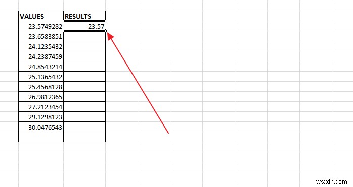 ROUND 함수를 사용하여 Excel에서 숫자를 반올림하는 방법 