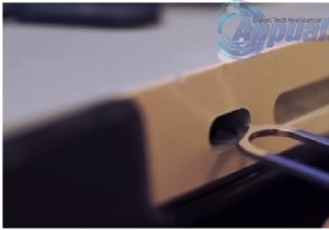 Macbook에 걸린 CD/DVD를 꺼내는 방법
