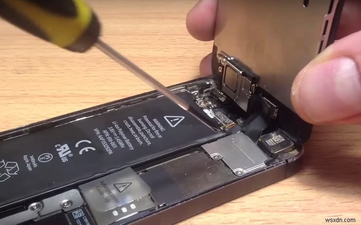 iPhone 5/5s/5c 충전 포트 또는 Dock 커넥터 교체