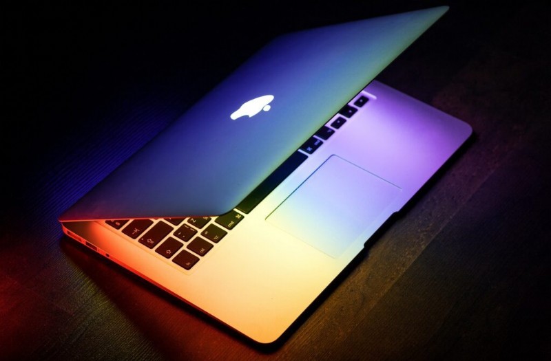 MacBook Pro가 켜지지 않을 때 해결하는 방법