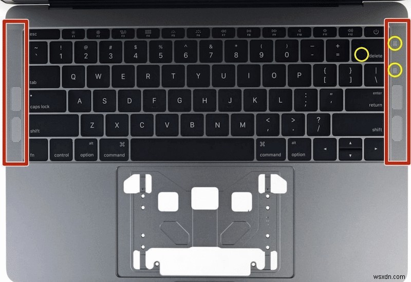 MacBook Pro의 마이크는 어디에 있습니까?